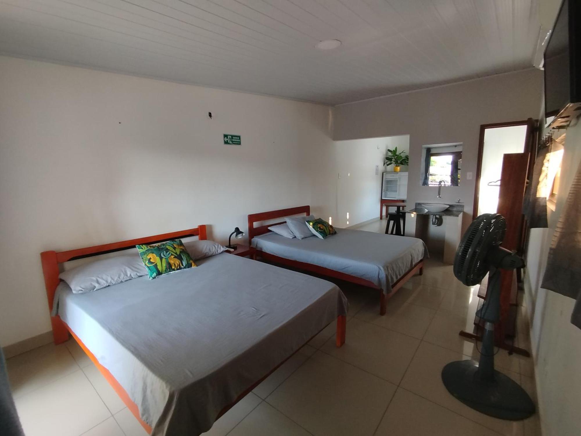 Kanaq Hotel Tours Leticia Eksteriør bilde